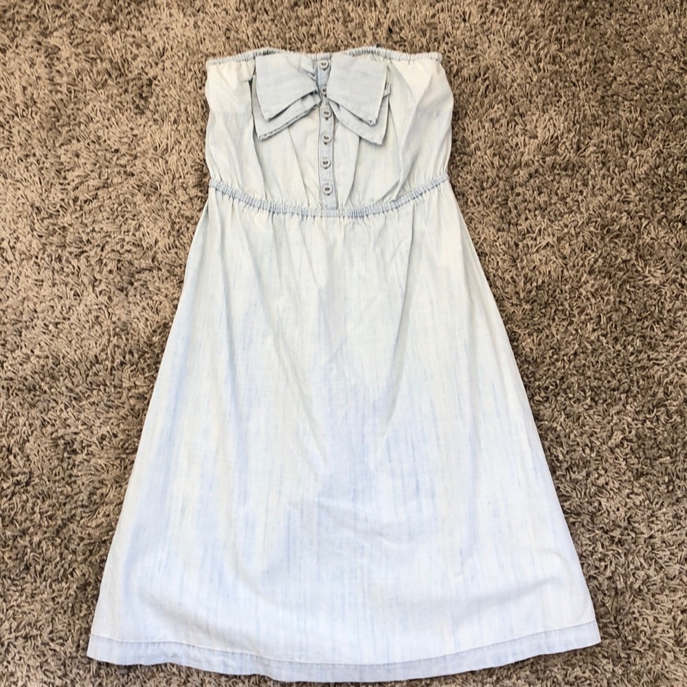 Chambray strapless dress